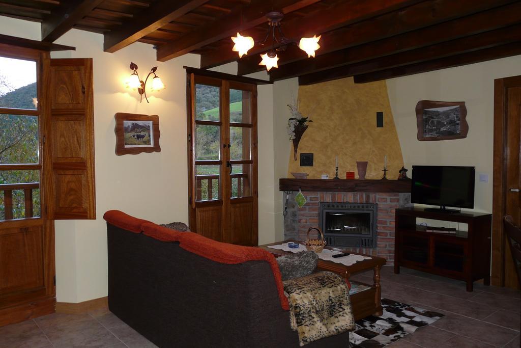 Apartamentos La Condesa Valmeo Pokoj fotografie