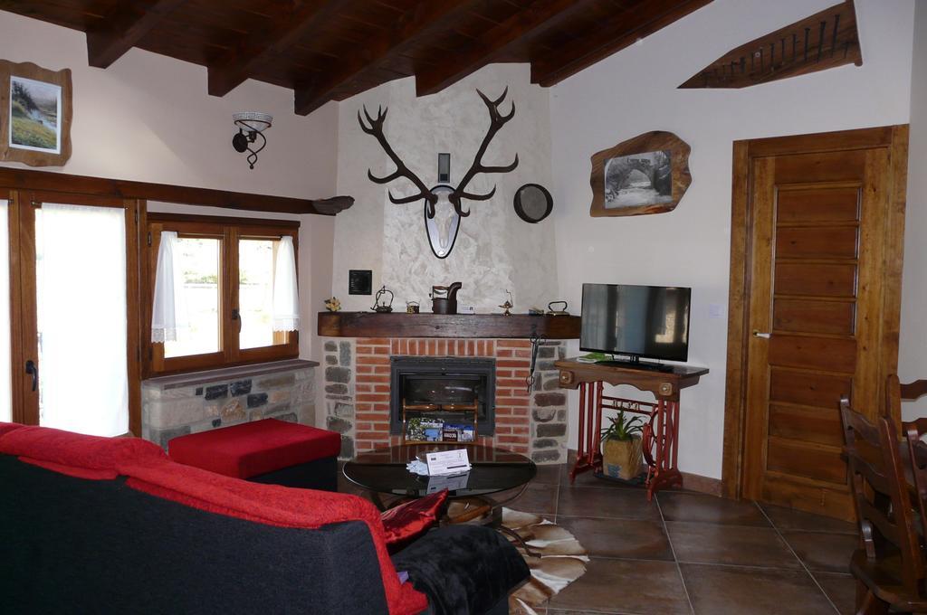 Apartamentos La Condesa Valmeo Pokoj fotografie