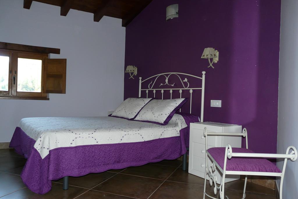 Apartamentos La Condesa Valmeo Pokoj fotografie